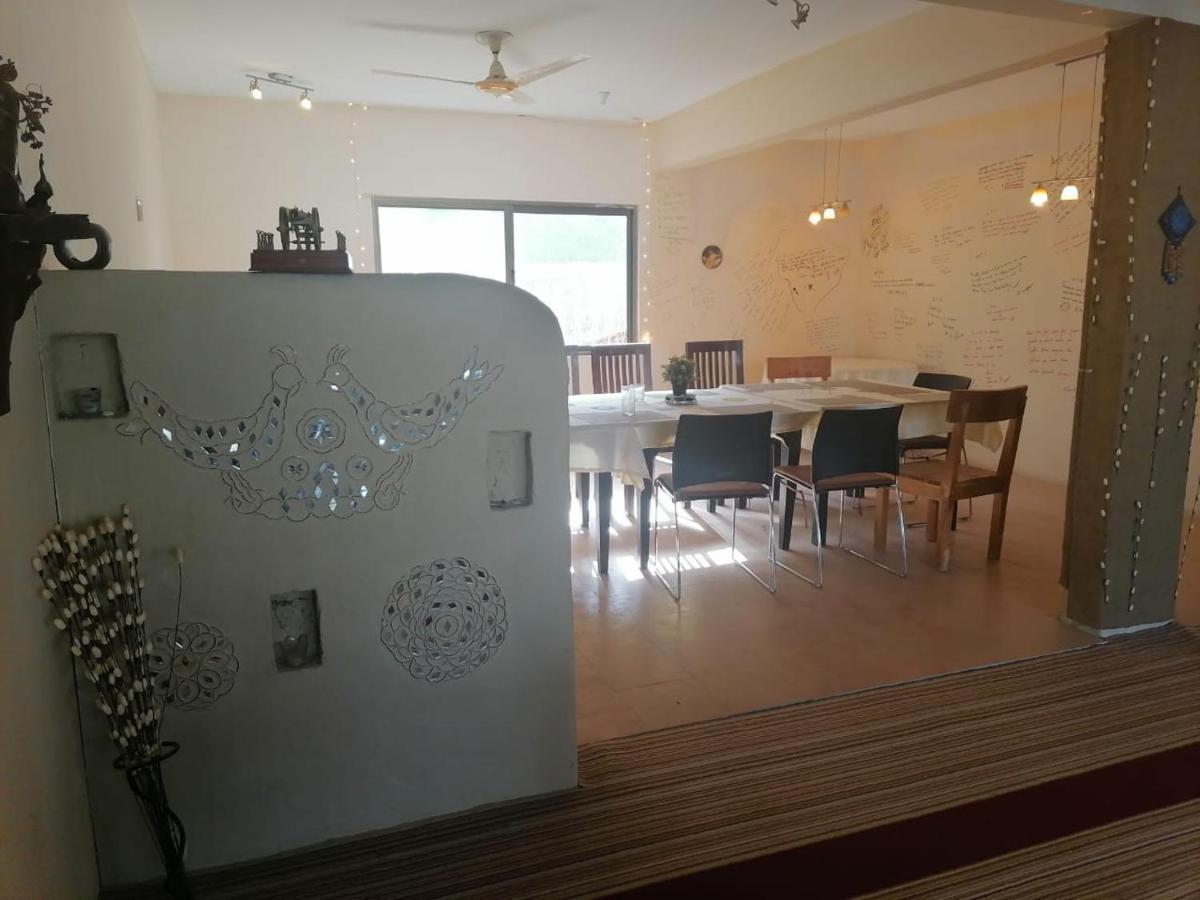 Indus View Hotel スカルドゥ エクステリア 写真
