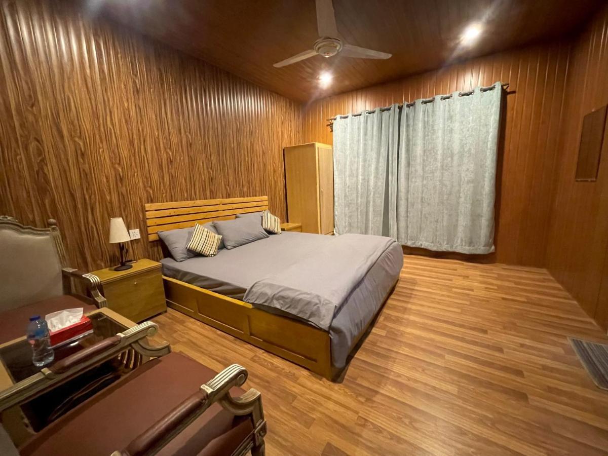 Indus View Hotel スカルドゥ エクステリア 写真