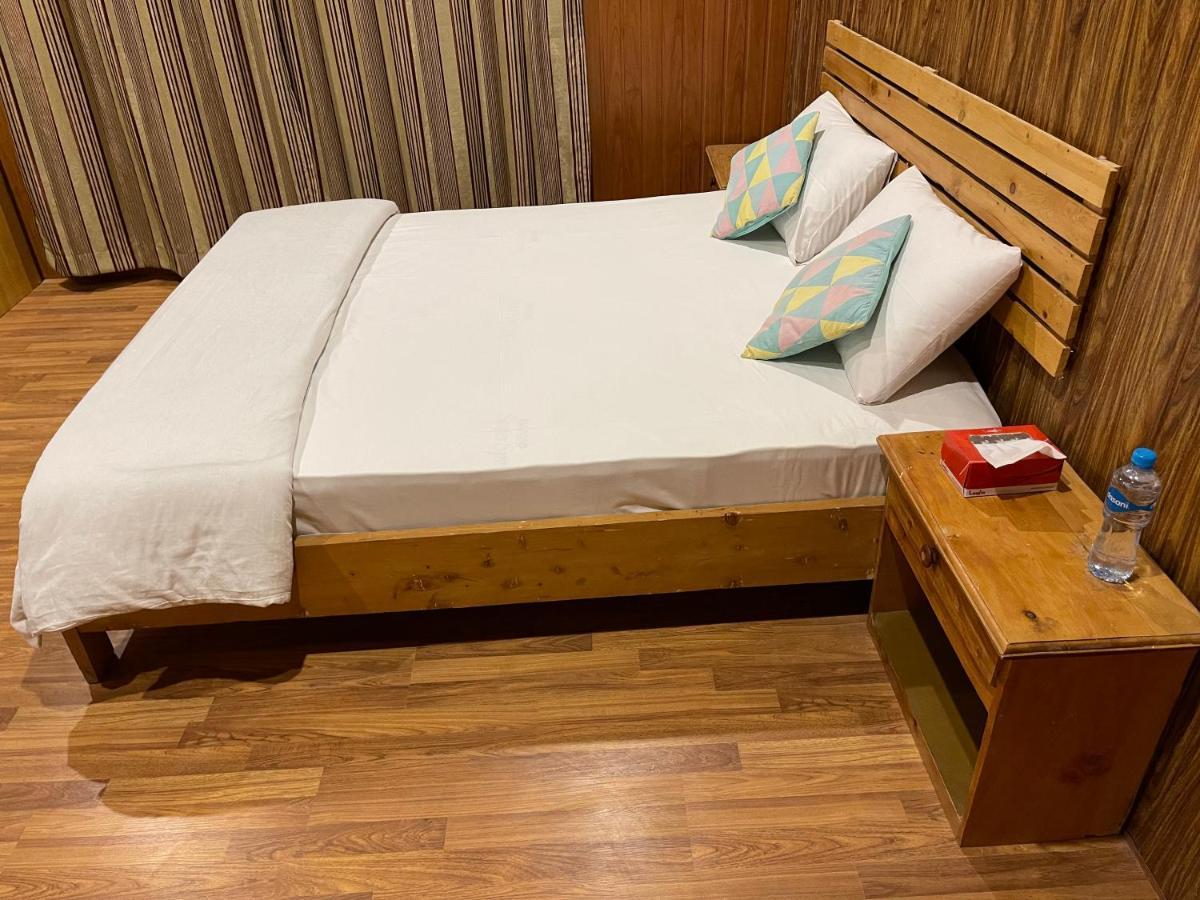 Indus View Hotel スカルドゥ エクステリア 写真