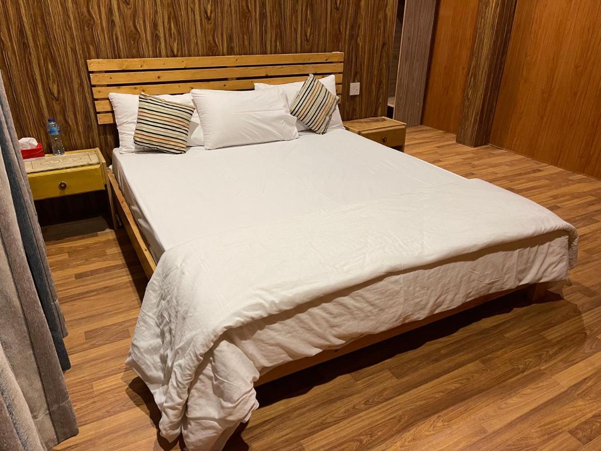 Indus View Hotel スカルドゥ エクステリア 写真