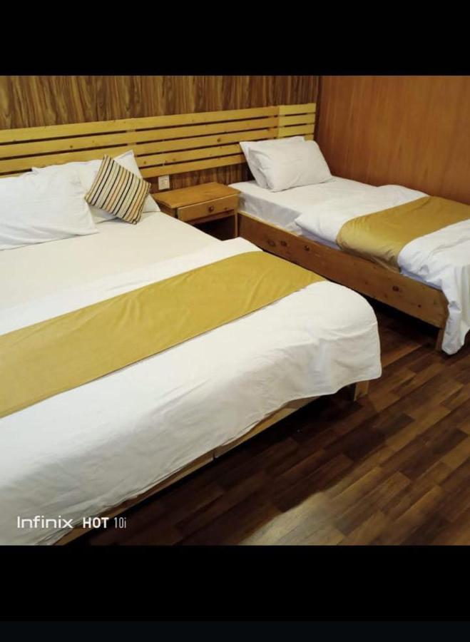 Indus View Hotel スカルドゥ エクステリア 写真